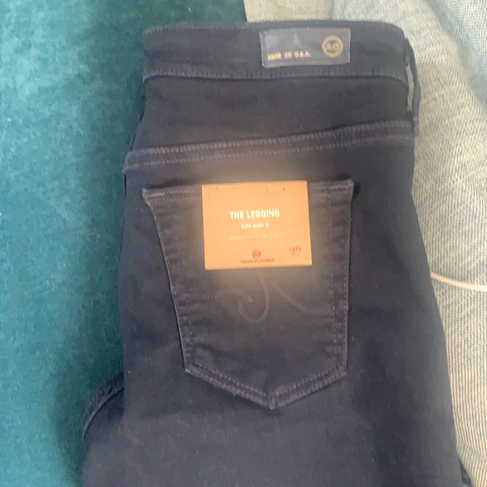 Women’s skinny jeans